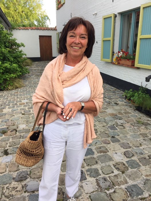 Portret van Carine, gastvrouw van Polderlicht